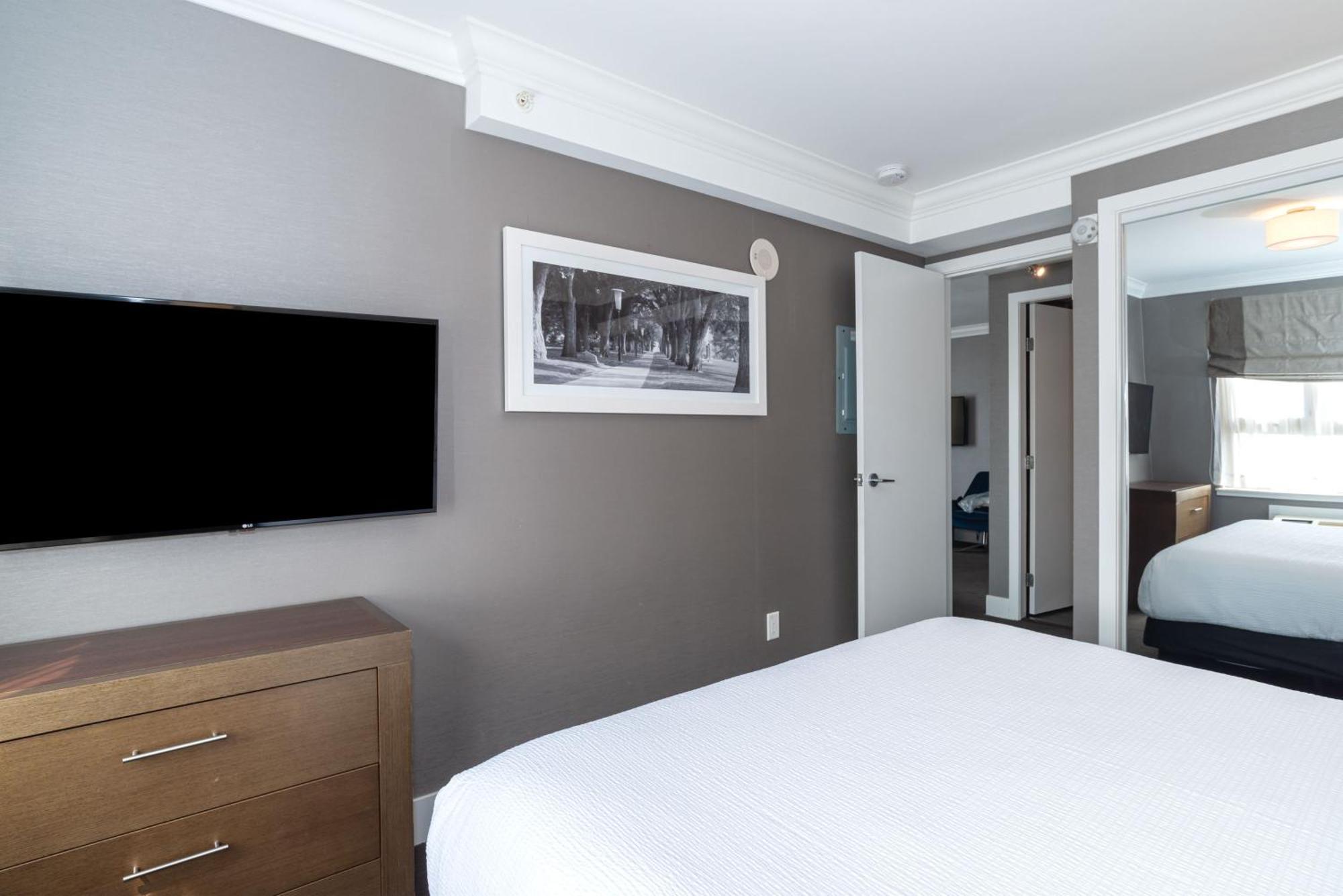 Sandman Hotel Edmonton West Ngoại thất bức ảnh