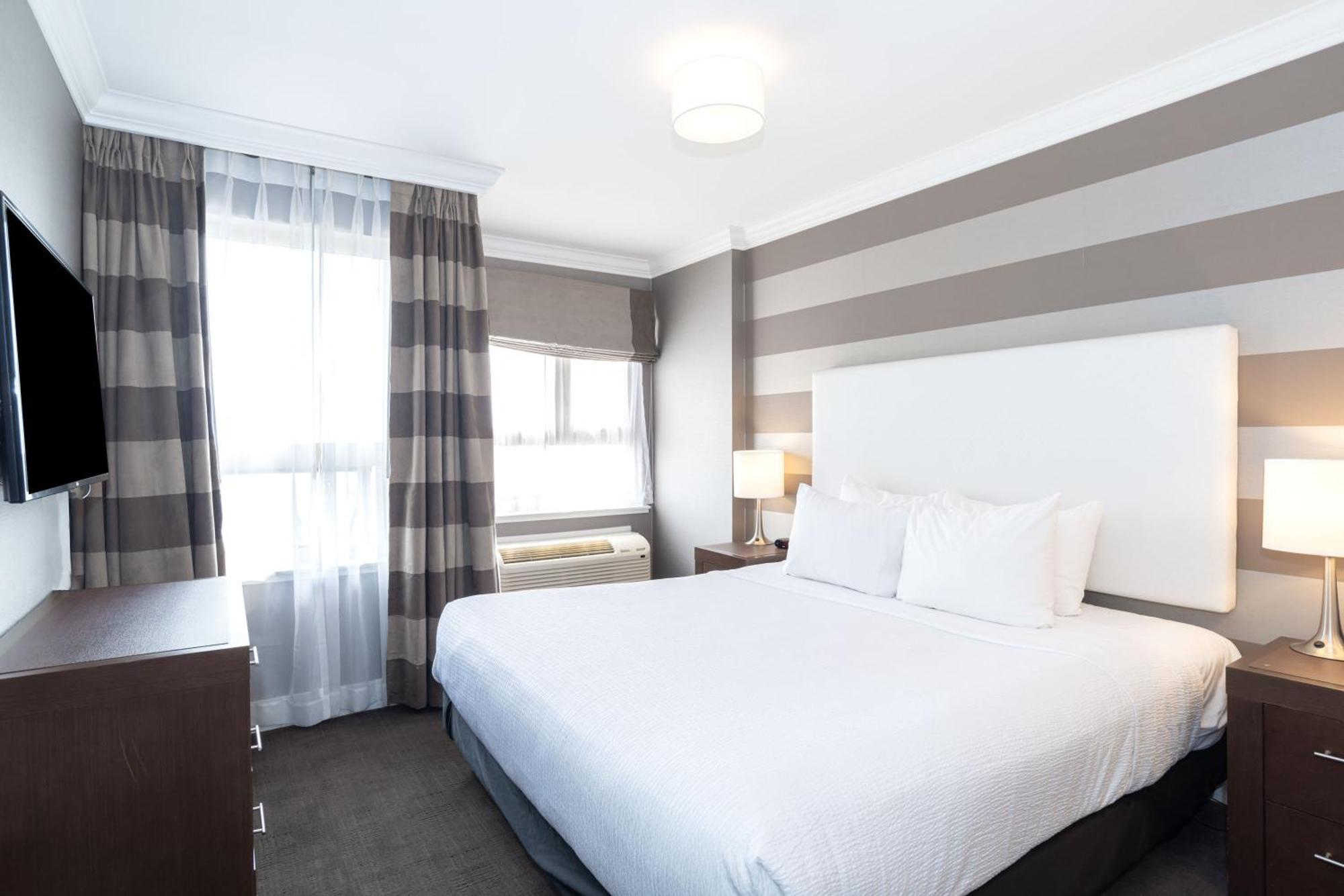 Sandman Hotel Edmonton West Ngoại thất bức ảnh