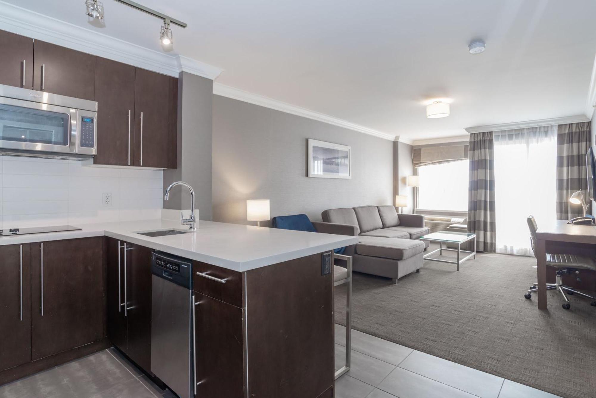 Sandman Hotel Edmonton West Ngoại thất bức ảnh