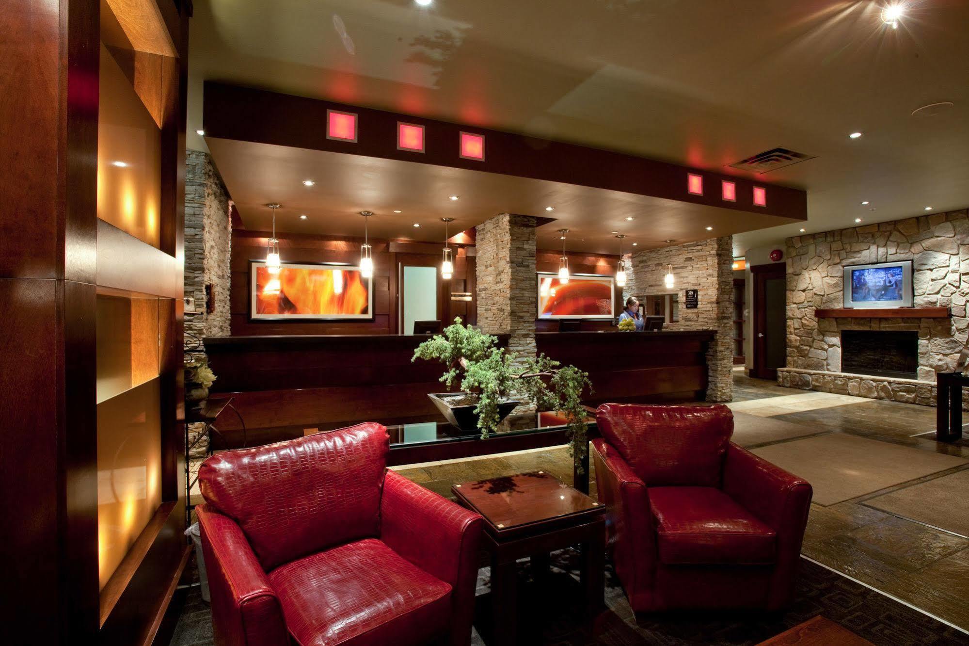 Sandman Hotel Edmonton West Ngoại thất bức ảnh